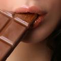 Изобретатели представили шоколад, замедляющий процесс старения 