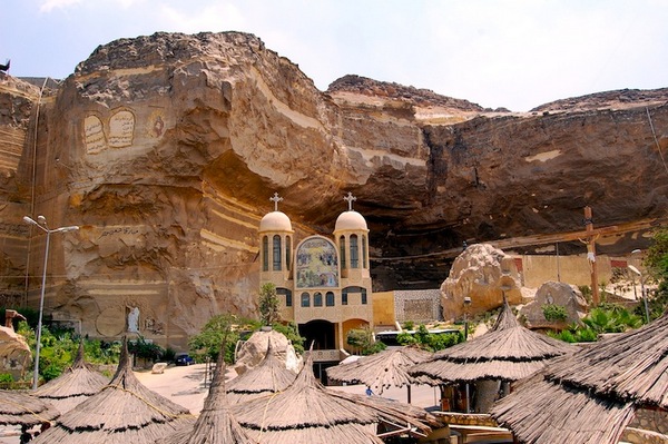 Пещерная церковь в Каире