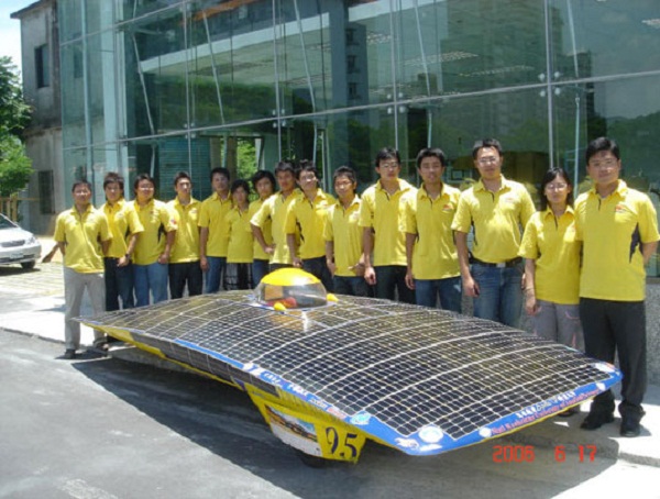 Солнечный автомобиль от тайских разработчиков