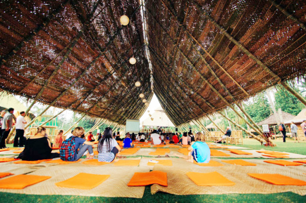 Бамбуковый шатер для проведения занятий школы