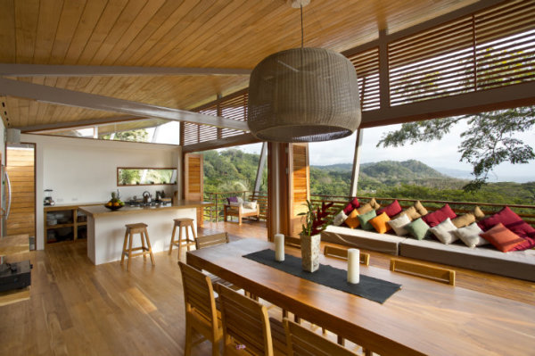 Дом в джунглях Коста-Рики с видом на Тихий океан