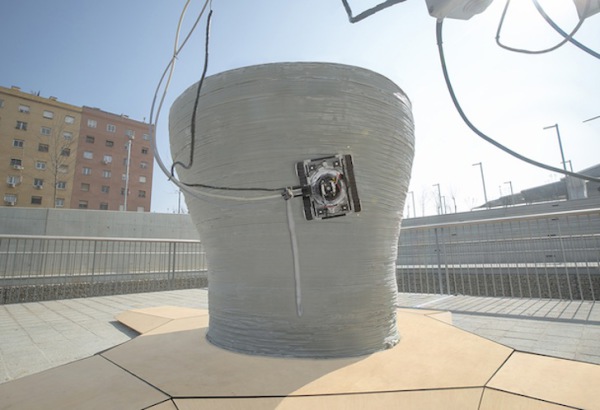 Роботы Minibuilder используют 3D-печать для постройки зданий
