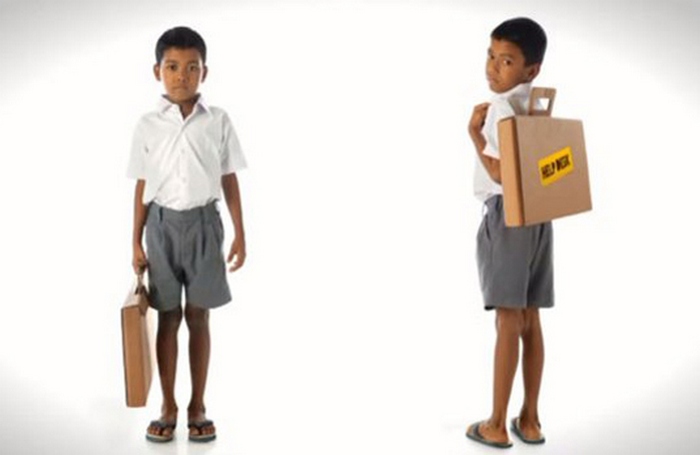 Картонные парты для индийских школьников