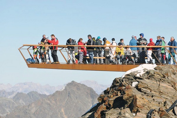 Top of Tyrol - верхам на леднике.