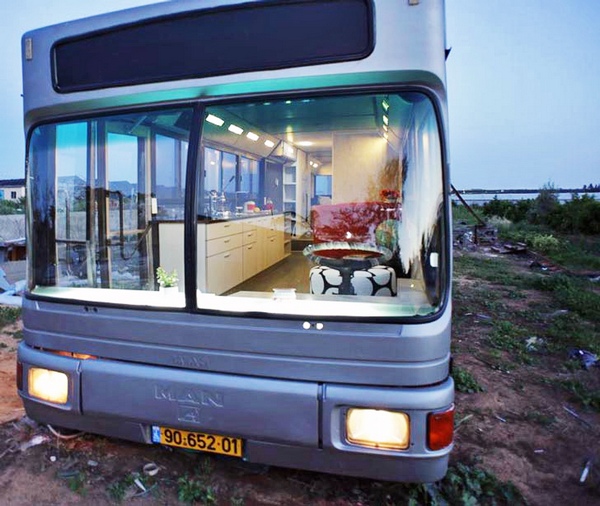 Дом-автобус в Израиле