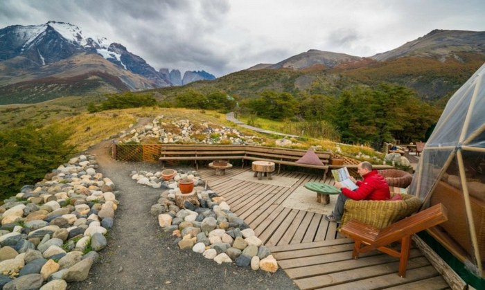 Глянцевые купола «EcoCamp» в Патагонии.