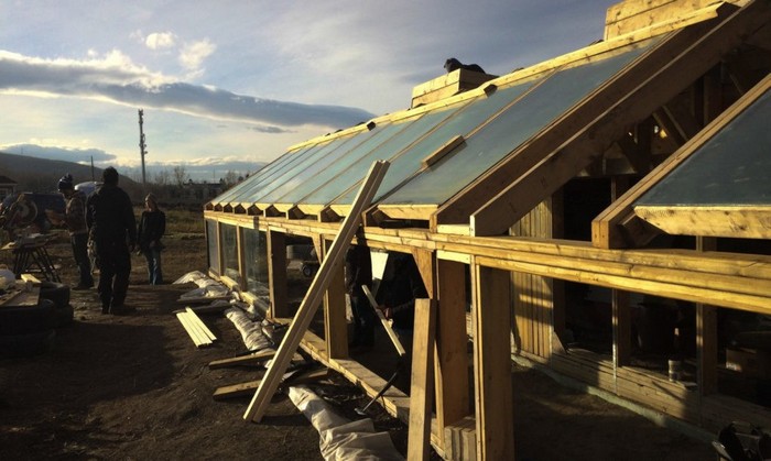 Earthship - прекрасная теплица.