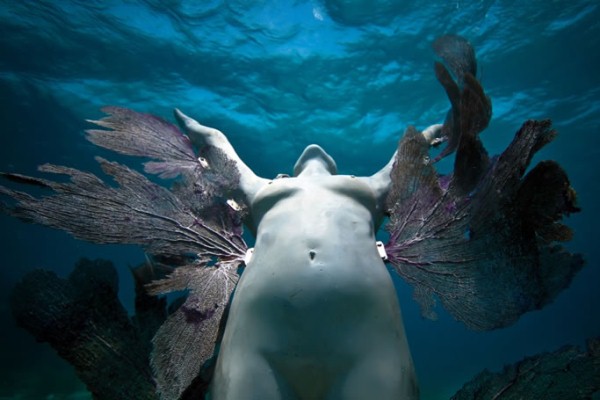 Подводные скульптуры как прибежище для морских обитателей