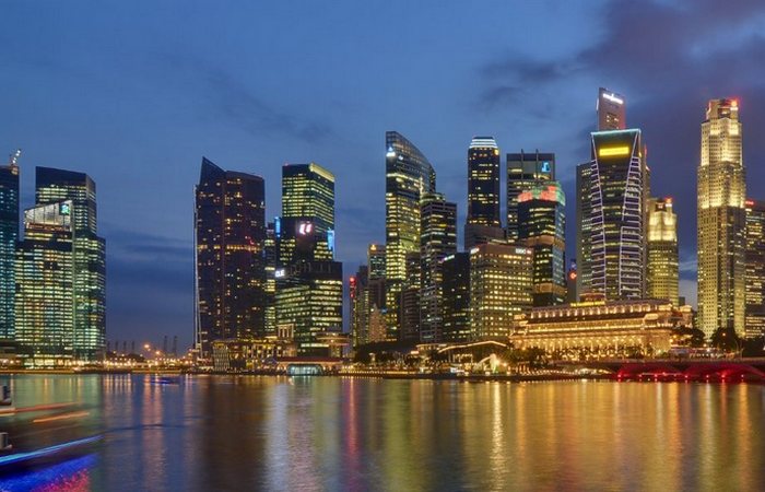 Город-государство Сингапур.