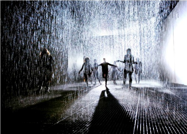 Удивительная дождевая установка в Лондоне
