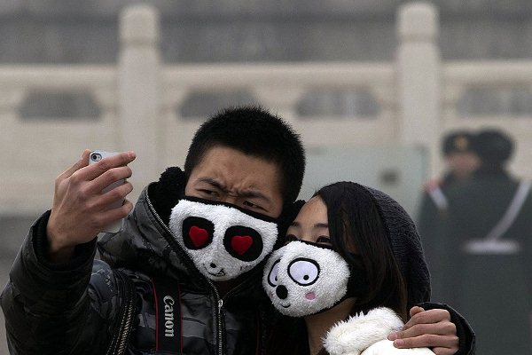 В Пекине не рекомендуют выходить на улицу