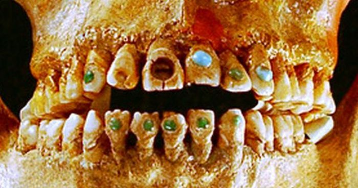 Алмазные зубы майя