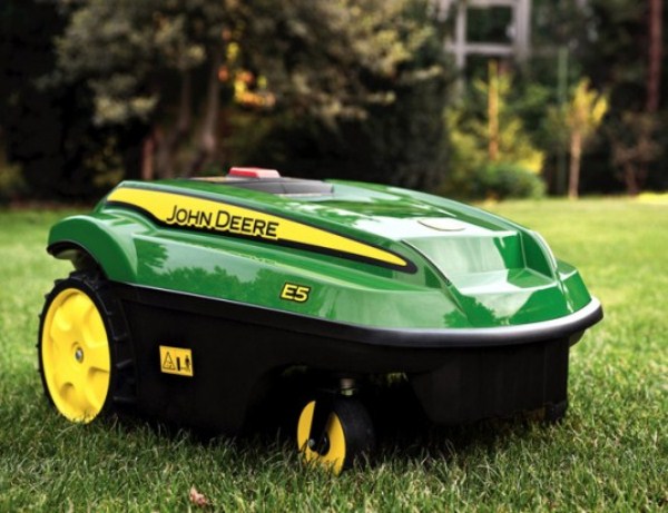 Мечта лентяев - газонокосилка электрическая самоходная John Deere